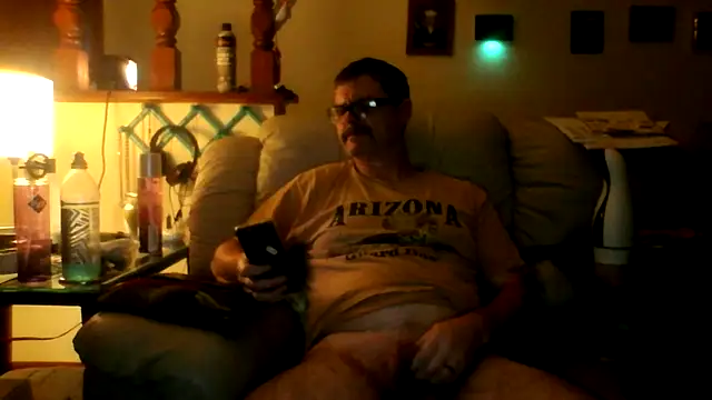 Snapshot of Billythekidd1978 chatting on 2, 11, 2025 Billythekidd1978 online show from 2, 11, 2025