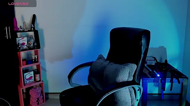 Snapshot of sara_goodgirl13 chatting on 10, 9, 2025 sara goodgirl13 online show from 10, 9, 2025