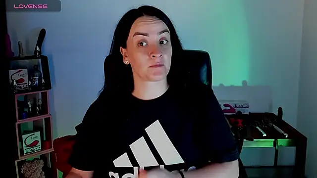 Snapshot of sara_goodgirl13 chatting on 21, 9, 2025 sara goodgirl13 online show from 21, 9, 2025