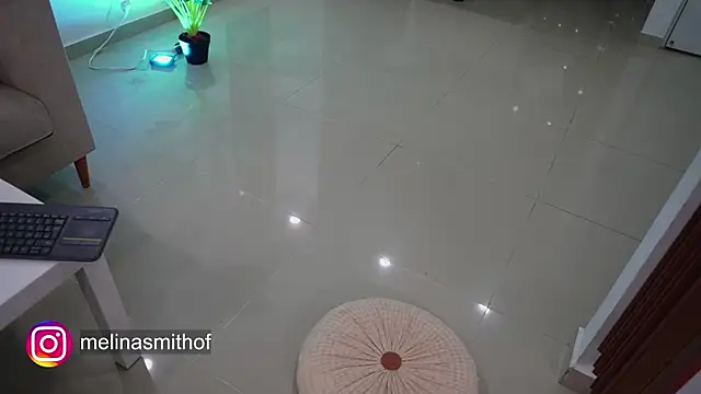 Melina-Smith online show from 3, 3, 2025