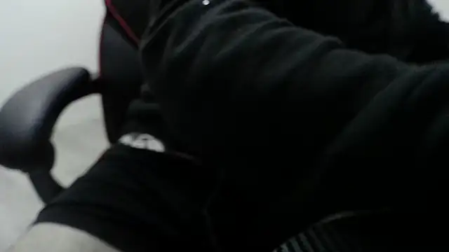 Snapshot of Dandi19 chatting on 26, 10, 2025 Dandi19 online show from 26, 10, 2025