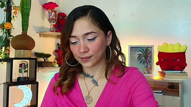 alisson zafiro  online show from 20, 5, 2026