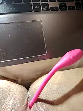 Snapshot of xxcatwomanxx chatting on 10, 12, 2024 xxcatwomanxx online show from 10, 12, 2024