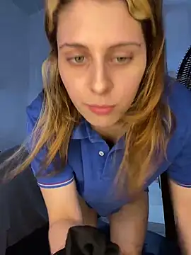 Snapshot of FlorBich chatting on 27, 1, 2025 FlorBich online show from 27, 1, 2025