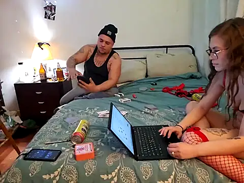 Snapshot of Poppalovesmamaafterhours chatting on 5, 3, 2025 Poppalovesmamaafterhours online show from 5, 3, 2025