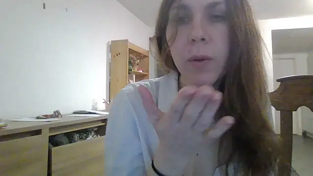 JasmineGlamour online show from 5, 3, 2026