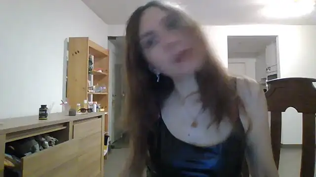 JasmineGlamour online show from 14, 4, 2026