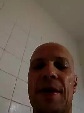 Snapshot of wedge75 chatting on 24, 12, 2024 wedge75 online show from 24, 12, 2024