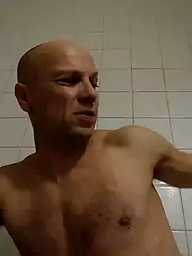 Snapshot of wedge75 chatting on 1, 1, 2025 wedge75 online show from 1, 1, 2025