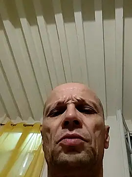 Snapshot of wedge75 chatting on 21, 9, 2025 wedge75 online show from 21, 9, 2025