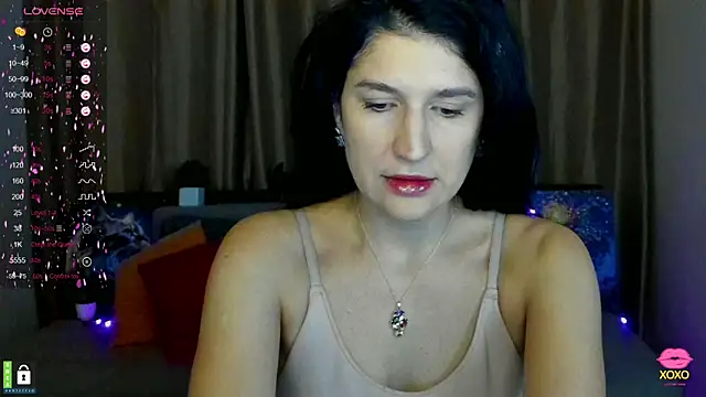 Snapshot of Alianna_Solo_Kisses chatting on 13, 2, 2025 Alianna Solo Kisses online show from 13, 2, 2025