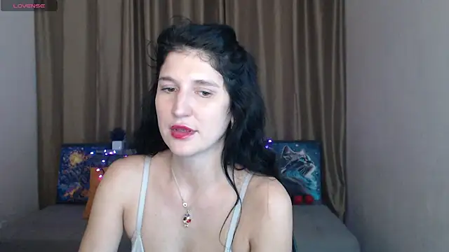 Snapshot of Alianna_Solo_Kisses chatting on 13, 3, 2025 Alianna Solo Kisses online show from 13, 3, 2025