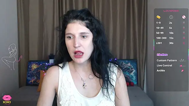 Snapshot of Alianna_Solo_Kisses chatting on 14, 3, 2025 Alianna Solo Kisses online show from 14, 3, 2025