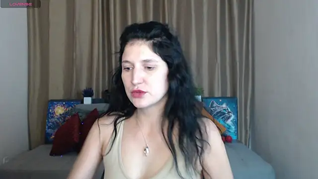 Snapshot of Alianna_Solo_Kisses chatting on 18, 3, 2025 Alianna Solo Kisses online show from 18, 3, 2025