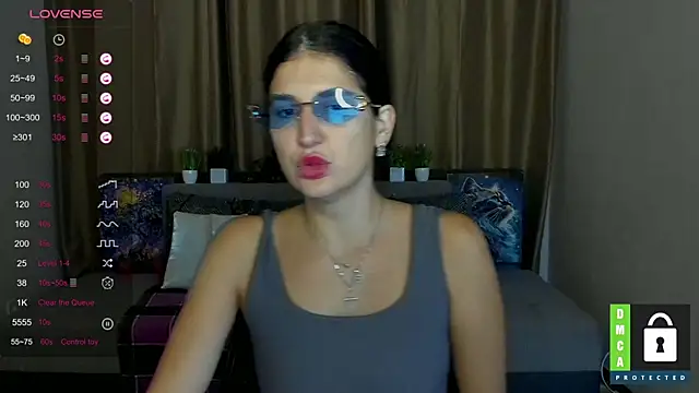 Snapshot of Alianna_Solo_Kisses chatting on 23, 9, 2025 Alianna Solo Kisses online show from 23, 9, 2025