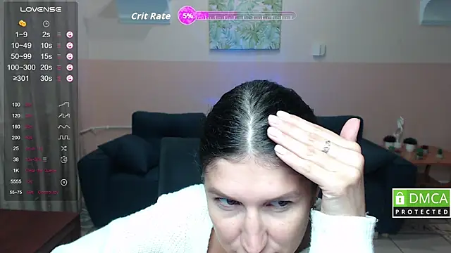 Snapshot of Alianna_Solo_Kisses chatting on 7, 10, 2025 Alianna Solo Kisses online show from 7, 10, 2025