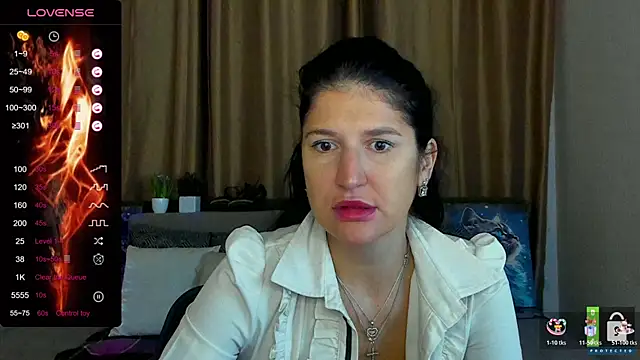 Snapshot of Alianna_Solo_Kisses chatting on 23, 10, 2025 Alianna Solo Kisses online show from 23, 10, 2025