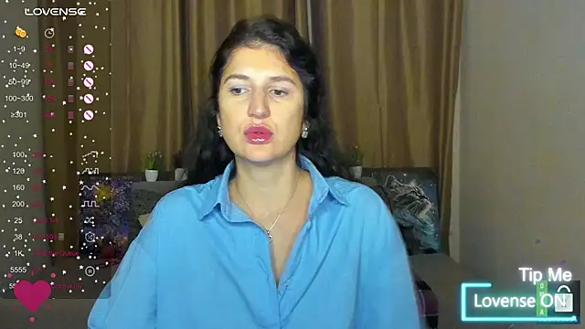 Snapshot of Alianna_Solo_Kisses chatting on 21, 11, 2025 Alianna Solo Kisses online show from 21, 11, 2025