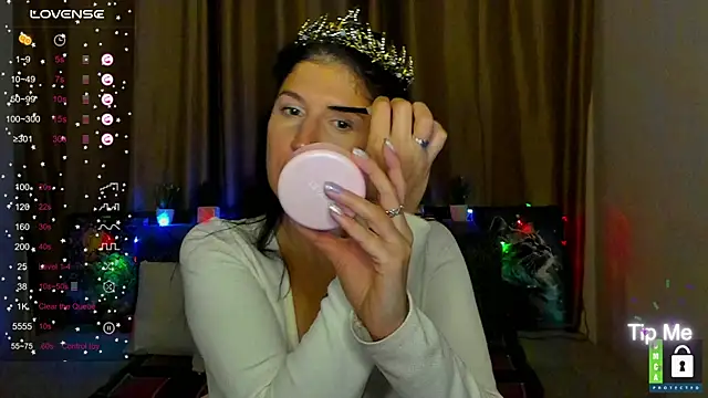 Snapshot of Alianna_Solo_Kisses chatting on 3, 12, 2025 Alianna Solo Kisses online show from 3, 12, 2025