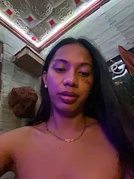 whiteladyboy online show from 17, 11, 2025