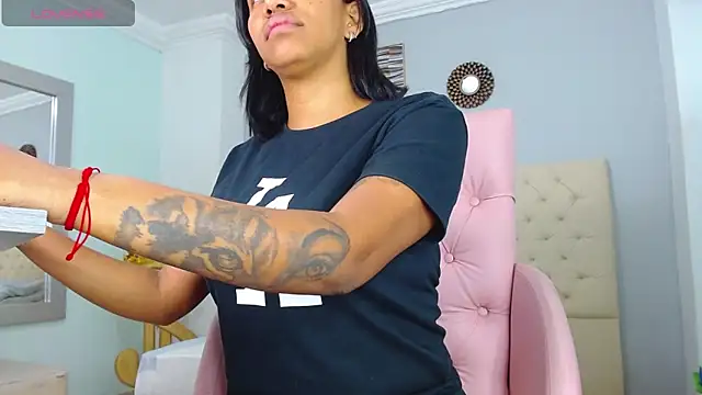 Snapshot of Kristel_lee chatting on 2, 2, 2025 Kristel lee online show from 2, 2, 2025