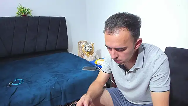 big-dicktop23 online show from 16, 12, 2025