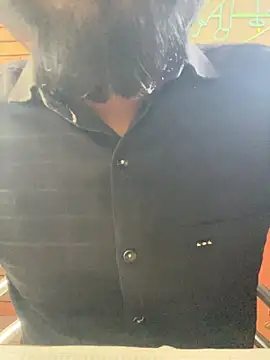 yourluckyfuckboy online show from 7, 1, 2026