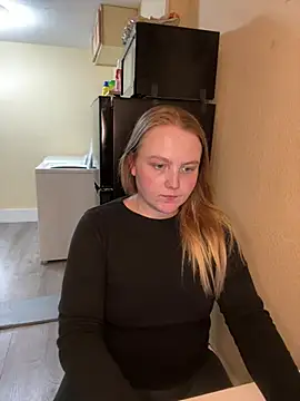 PhatAssBlond online show from 5, 2, 2025