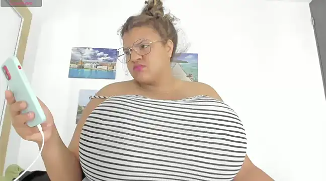 bigmom69  online show from 12, 12, 2024