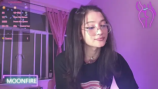 moonfiredancer online show from 17, 2, 2025