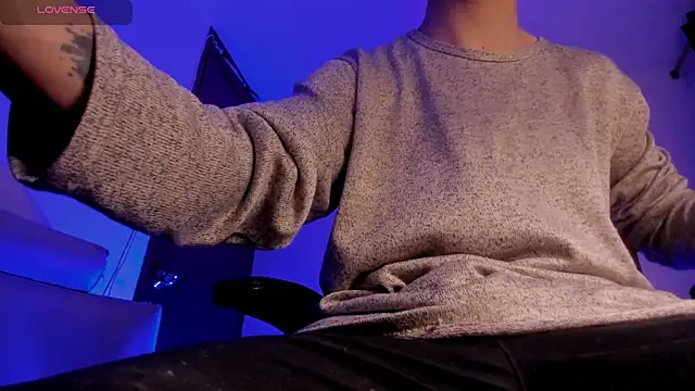 Snapshot of s_sven03 chatting on 16, 2, 2026 s sven03 online show from 16, 2, 2026