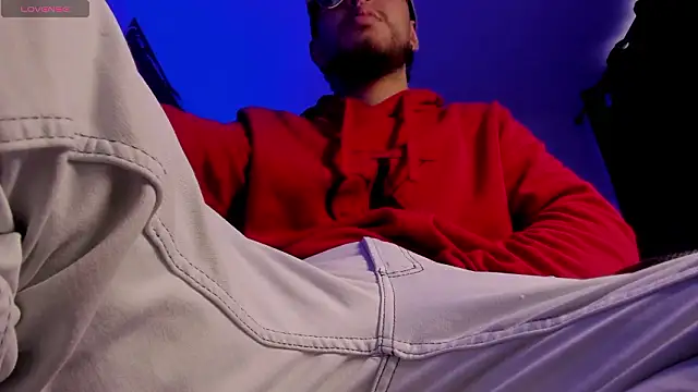 Snapshot of s_sven03 chatting on 21, 2, 2026 s sven03 online show from 21, 2, 2026