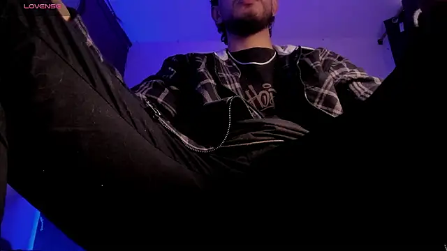 Snapshot of s_sven03 chatting on 24, 2, 2026 s sven03 online show from 24, 2, 2026