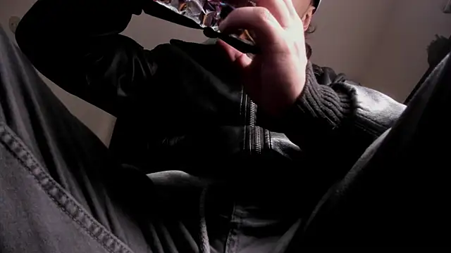 Snapshot of s_sven03 chatting on 20, 6, 2026 s sven03 online show from 20, 6, 2026