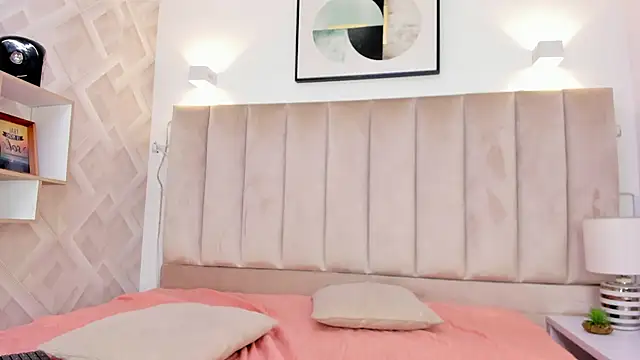 Anniie Queen online show from 30, 11, 2025