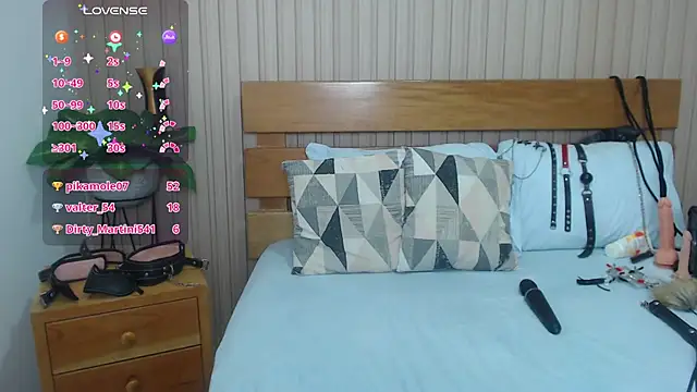 luciana ballesteros  online show from 13, 3, 2025