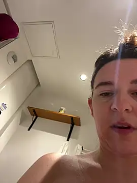 lyajoliee online show from 23, 2, 2026