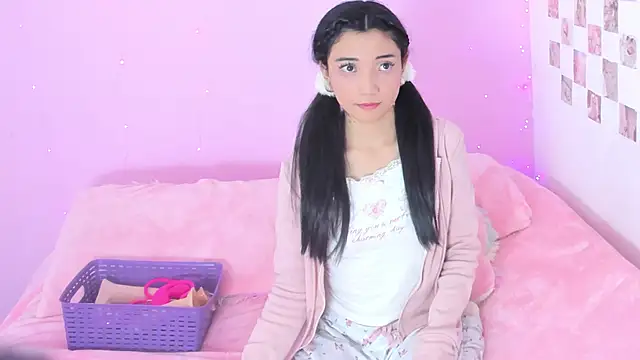 MIDORI BACK 01 online show from 7, 2, 2025