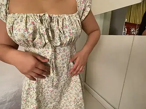 Snapshot of neelayoung chatting on 19, 2, 2025 neelayoung online show from 19, 2, 2025