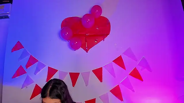 alaia-rogers online show from 14, 2, 2025