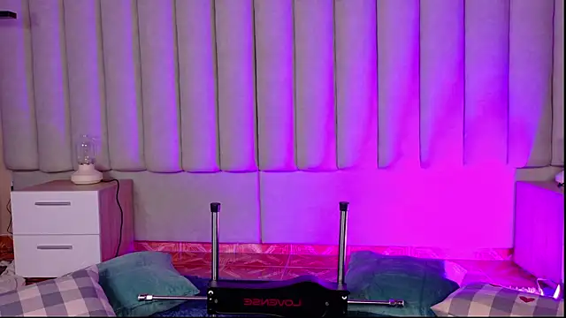 alaia-rogers online show from 19, 9, 2025