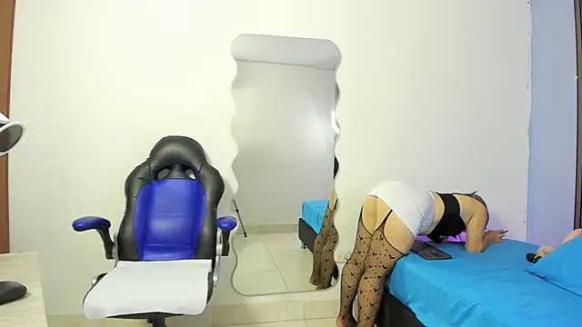 Yelena03 online show from 17, 12, 2025