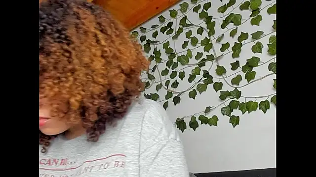 Snapshot of Ada_gales_ chatting on 23, 3, 2025 Ada gales  online show from 23, 3, 2025