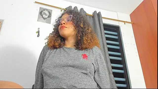 Ada gales  online show from 5, 11, 2025