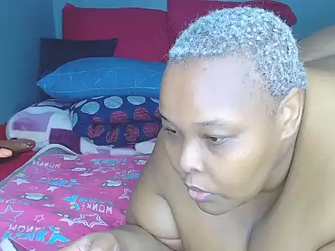 Snapshot of fatafricanqueen chatting on 22, 7, 2026 fatafricanqueen online show from 22, 7, 2026
