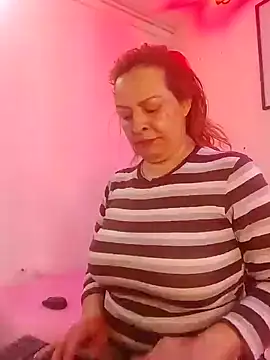 Snapshot of Wife_sexxx chatting on 19, 1, 2025 Wife sexxx online show from 19, 1, 2025