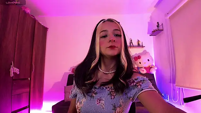 penny sweett  online show from 9, 9, 2025