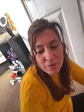 Lwhite1 online show from 27, 1, 2025