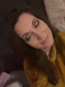 Lwhite1 online show from 28, 2, 2025