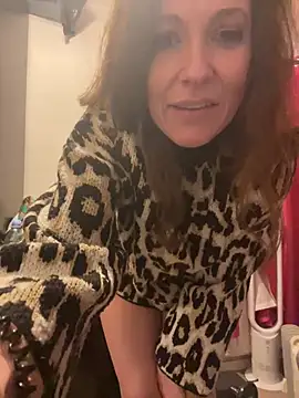 Lwhite1 online show from 12, 3, 2025